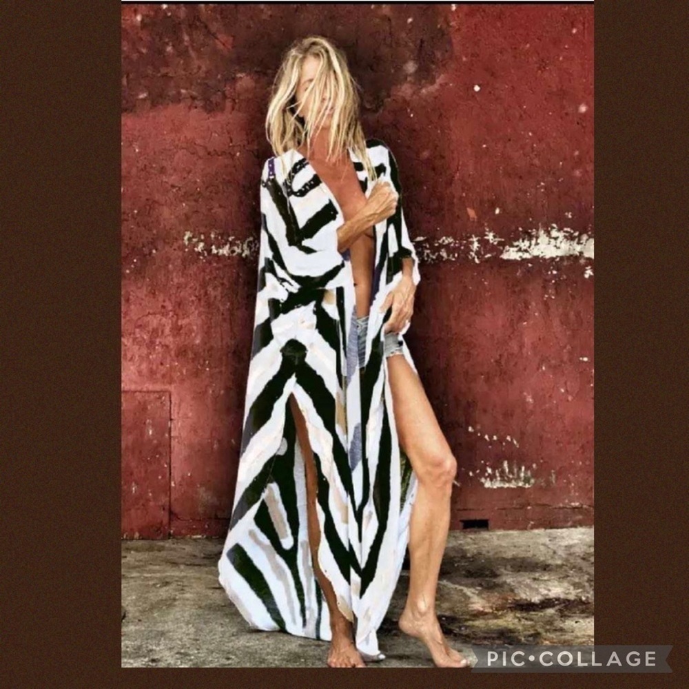 1 Left! Zebra Stripe - Black, White, & Tan Kimono
